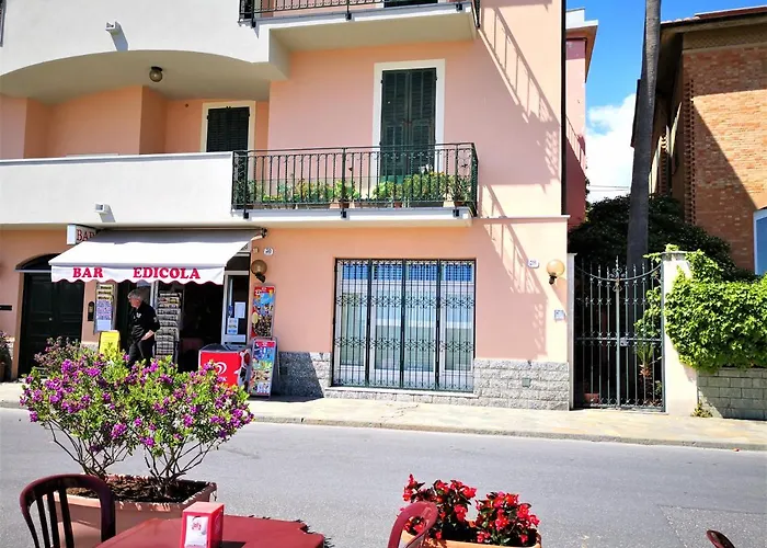 La Palma Vacanze In Riva Al Mare * Diano Marina